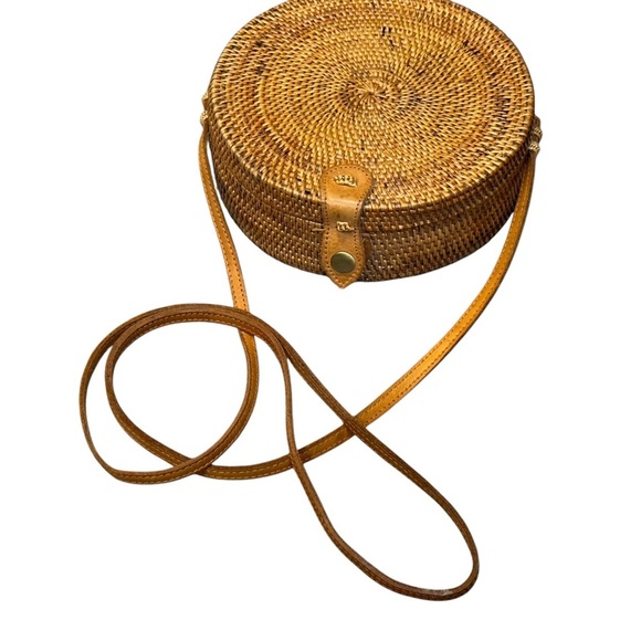 Novum Crafts Round Rattan Wicker Boho Summer Beach Crossbody Bag - Picture 2 of 9